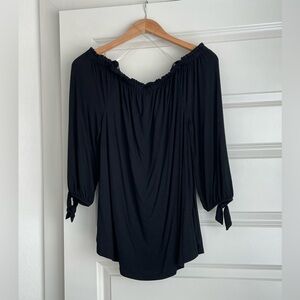 $10 WINTER SALE - Black Off-Shoulder Top